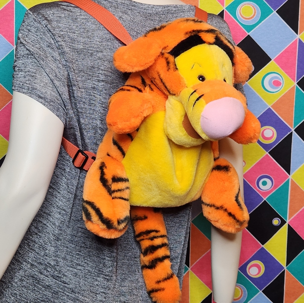 Vintage Tigger Plush Backpack Disney Winnie The Pooh 90s Nostalgia - Picture 2 of 6